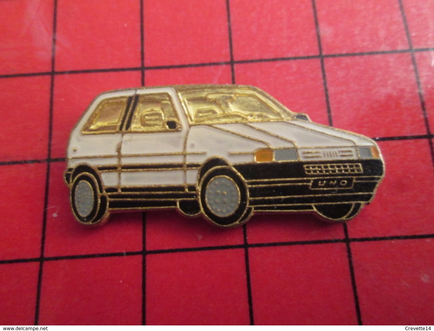 512F Pins Pin's / Rare & De Belle Qualité  THEME : AUTOMOBILES / FIAT UNO BLANCHE - Fiat