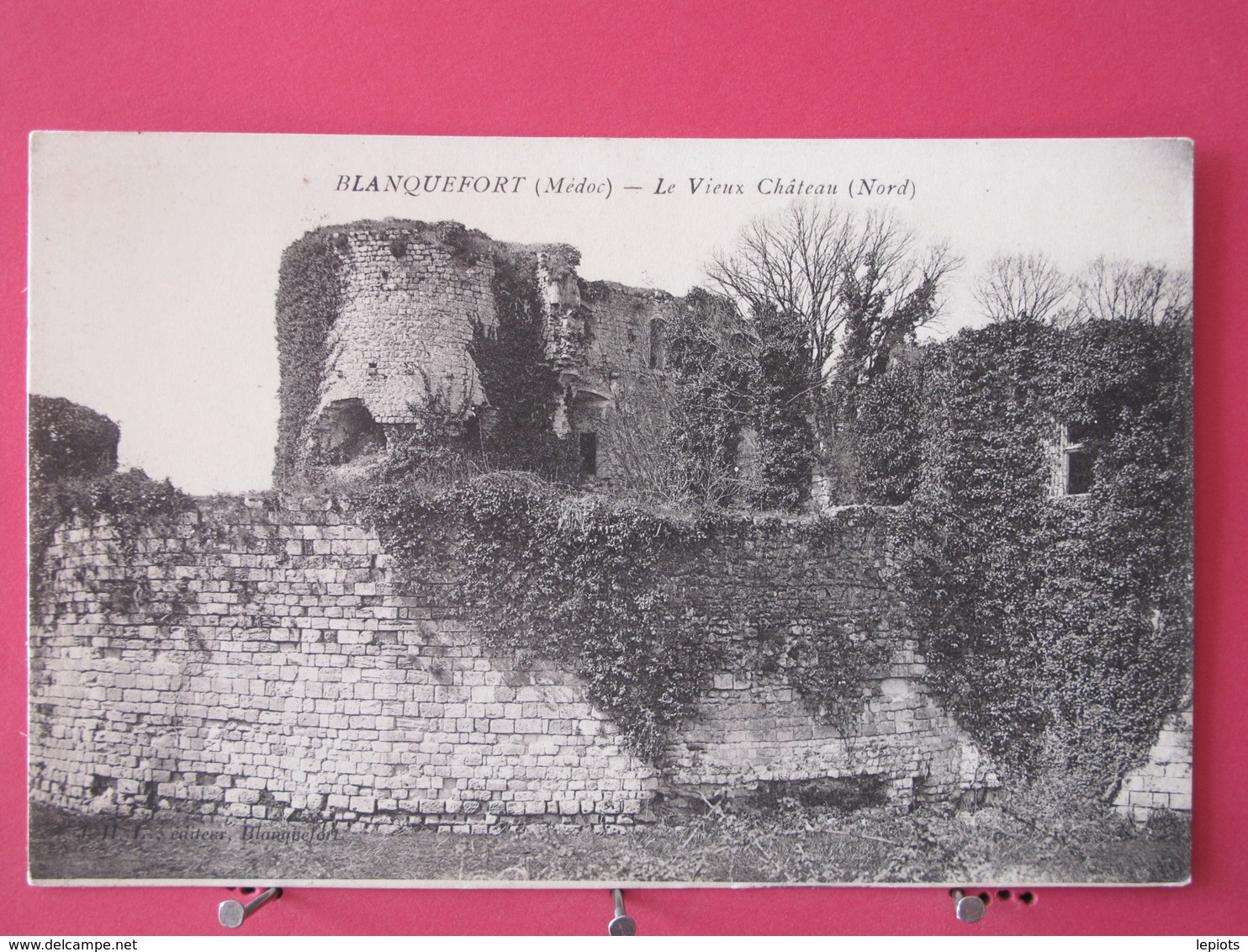 33 - Blanquefort - Le Vieux Château - Nord - Scans Recto Verso - Blanquefort