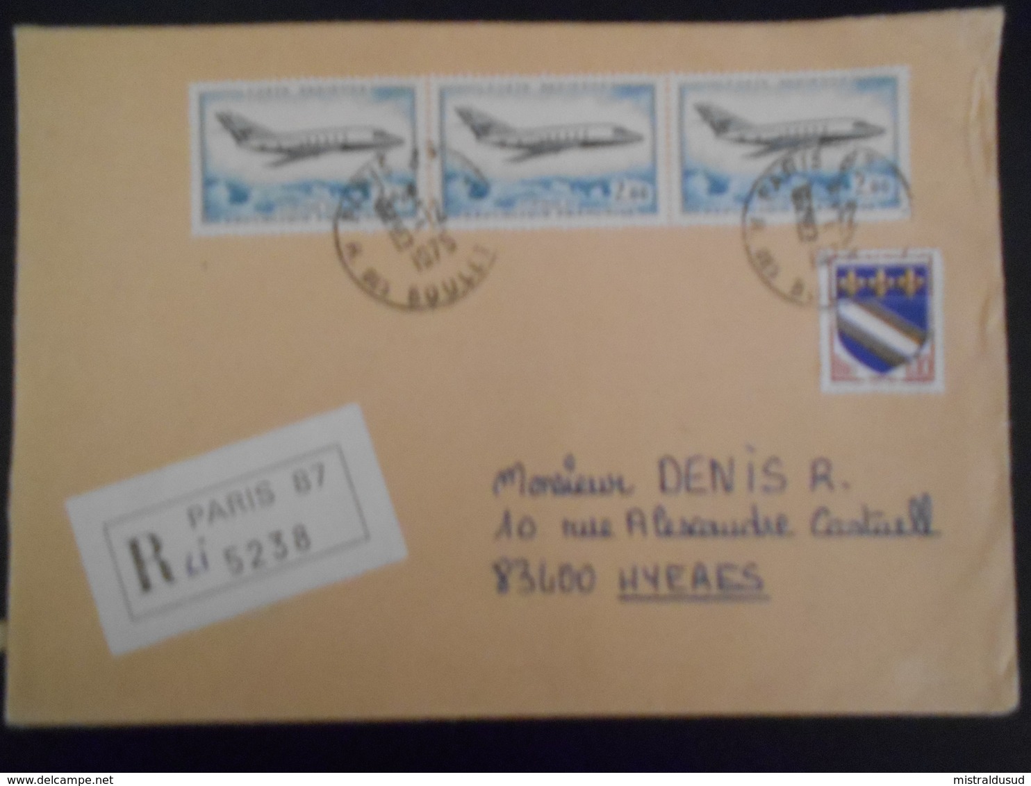 France Poste Aerienne Lettre Recommandee De Paris 1975 Pour Hyeres - 1960-.... Covers & Documents