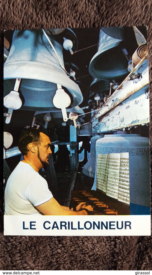 CPSM LE CARILLON METIER LE CARILLONNEUR JACQUES LANNOY DEVANT SON CLAVIER CARILLON DE TOURCOING  ED MAGE - Autres & Non Classés