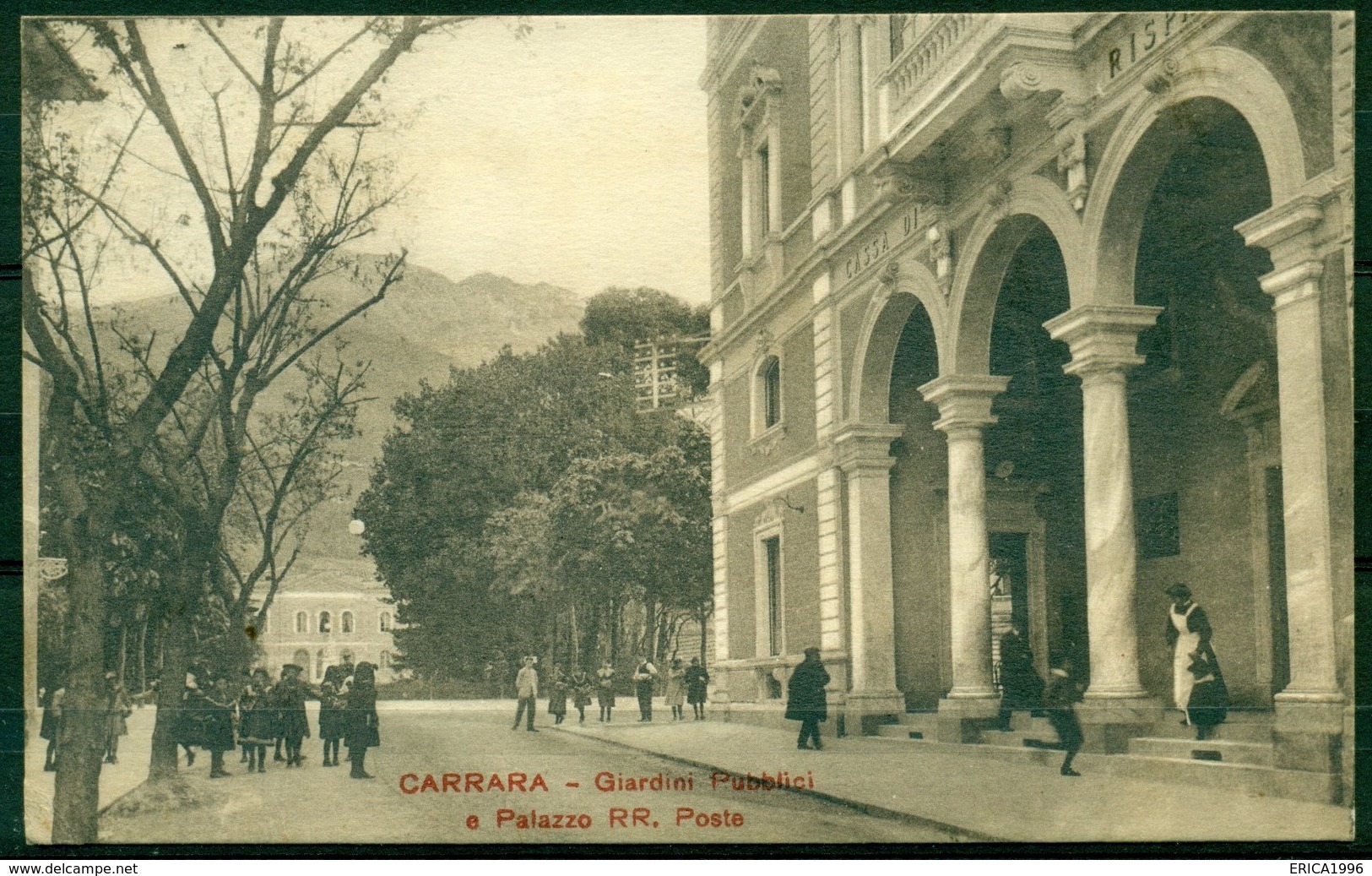 CARTOLINA - CV302 CARRARA (MS Massa Carrara) Giardini Pubblici E Palazzo RR. Poste, FP, Viaggiata 1920, - Carrara