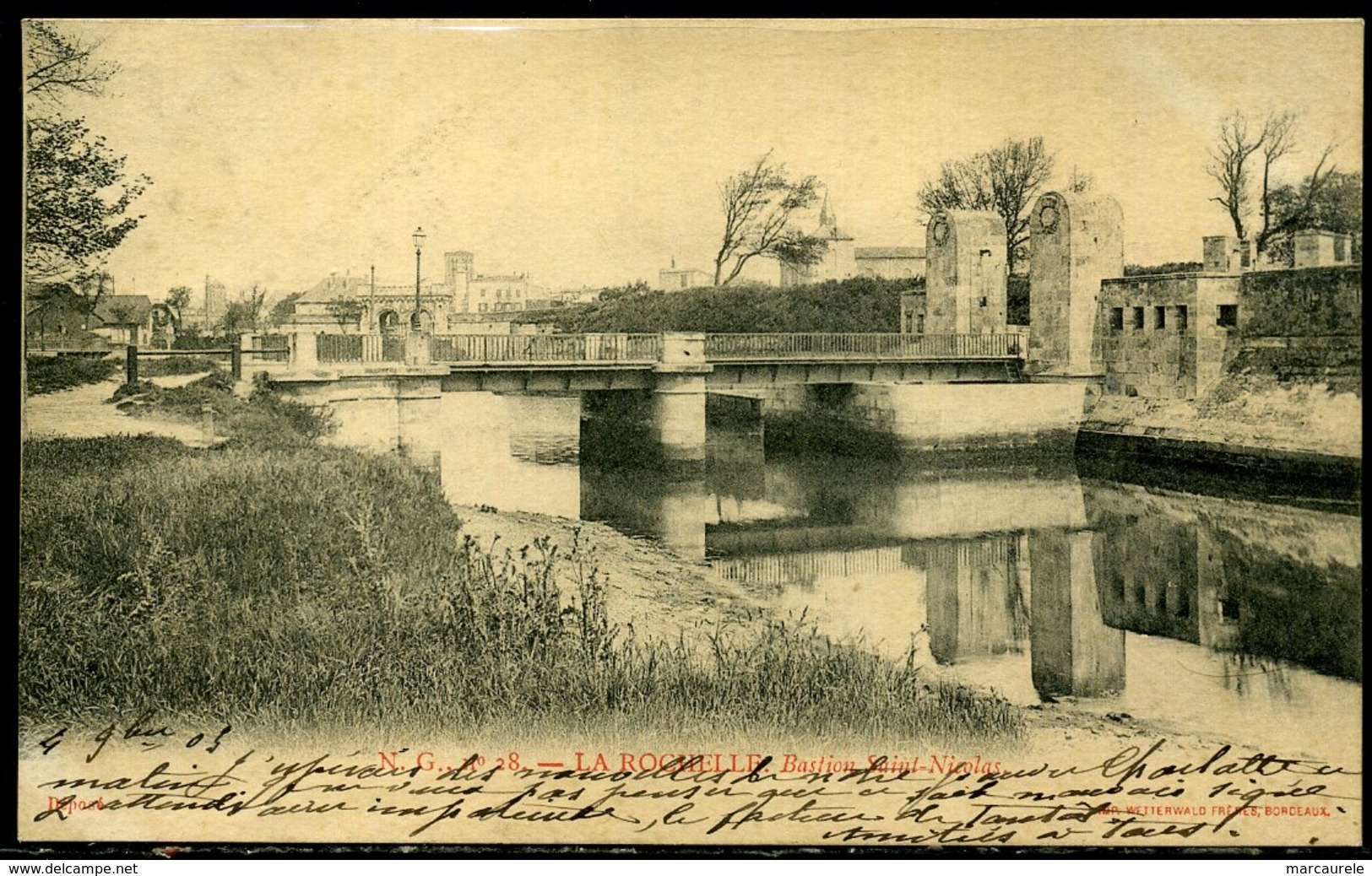 Cpa  La Rochelle  Le Bastion St Nicolas - La Rochelle