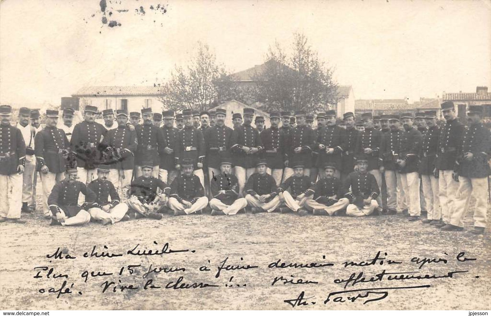 VAUCLUSE  84  AVIGNON  MILITARIA - CARTE PHOTO  GROUPE DE SOLDATS - Avignon