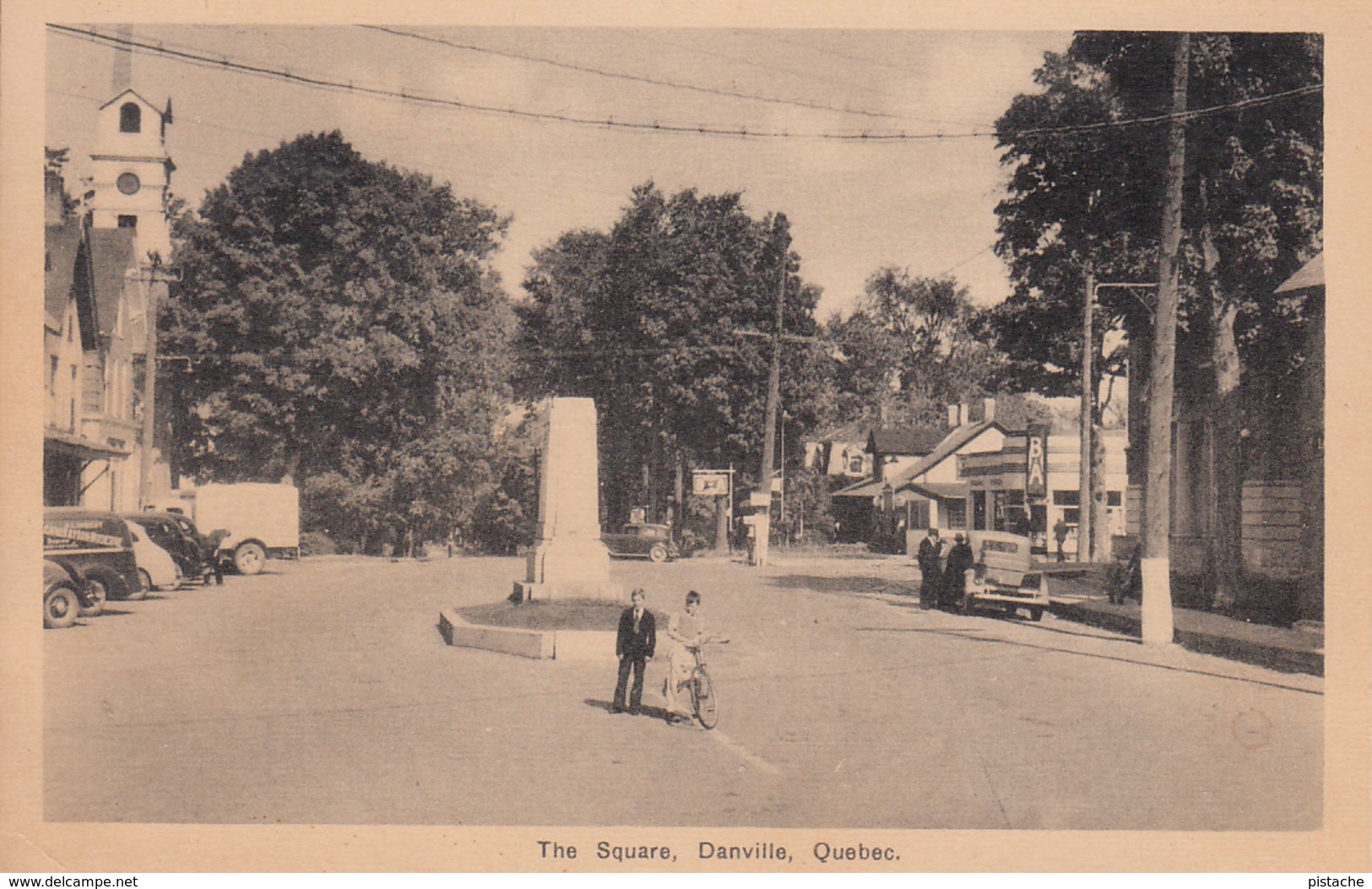 Vintage - Danville Quebec Que. - The Square - Animated - Cars - VG Condition -  2 Scans - Other & Unclassified