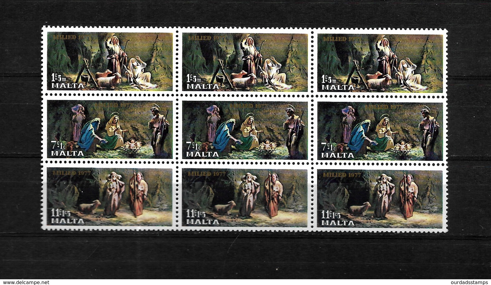 Malta 1977 Christmas, Block Of Nine Comprising Three Vertical Strips Of Three (7527) - Malta