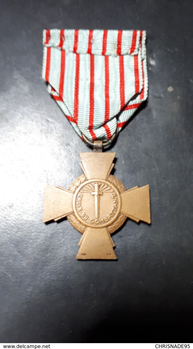 MÉDAILLE DU COMBATTANT - 1939-45