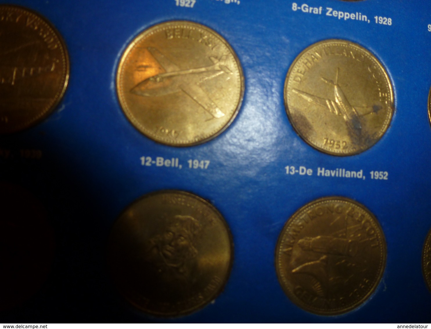 Vers années 1970---> Collection de 19 médailles L'EPOPEE DE L'ESPACE  avec historique au dos de la plaquette