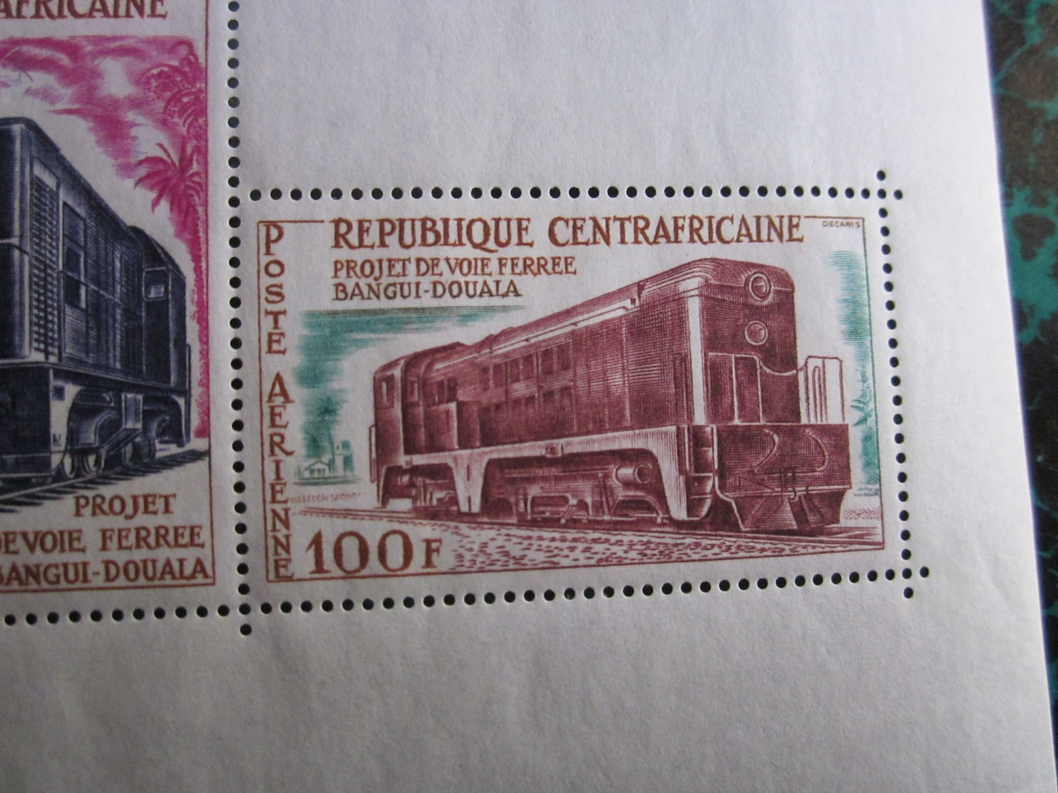 Planche 4 Timbres  République Centre Africaine Projet De Voie Ferrée Bangui Douala - Locomotives - Centrafricaine (République)