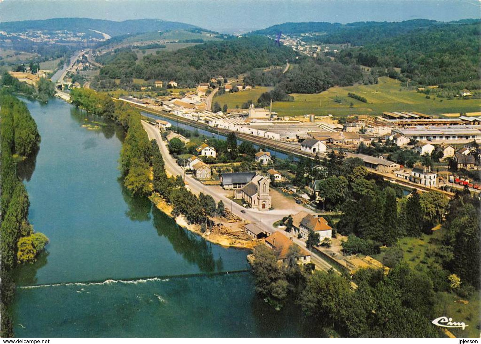 DOUBS  25  COLOMBIER - FONTAINE  LE DOUBS  VUE AERIENNE - Autres & Non Classés