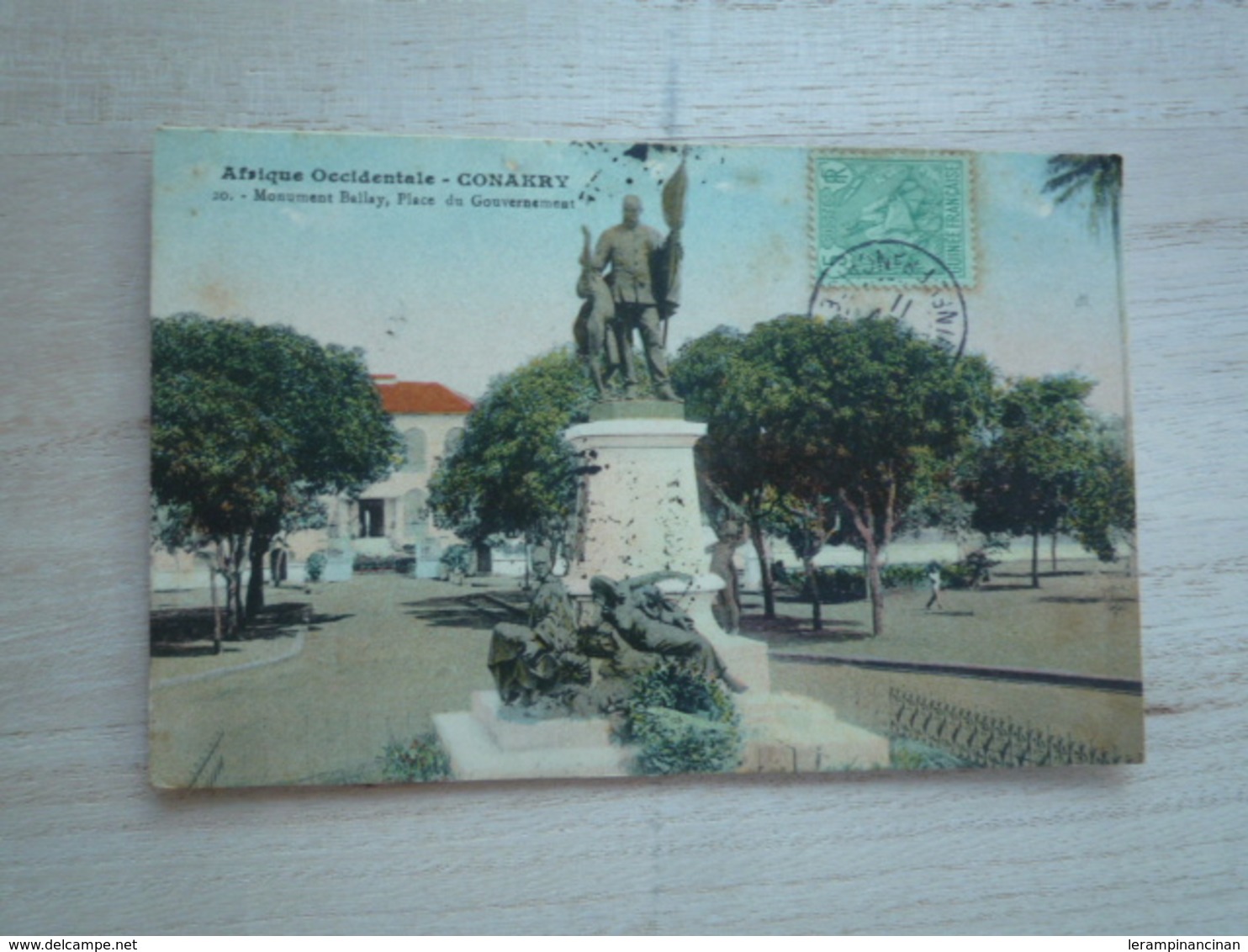 1911 AFRIQUE OCCIDENTALE CONAKRY MONUMENT BALLAY PLACE DU GOUVERNEMENT CIRCULÉE DOS DIVISE  ETAT BON COLORISÉE - Guinée Française