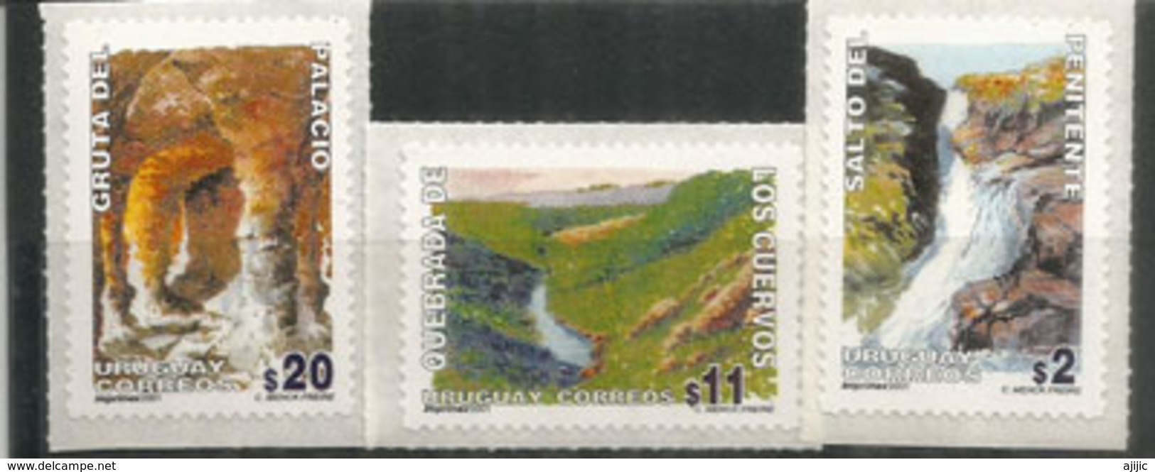 URUGUAY. Grottes Del Palacio, Gorges De Los Cuervos Y Del Penitente. 3 Timbres Neufs ** Autocollants. Côte 20 Euro - Autres & Non Classés