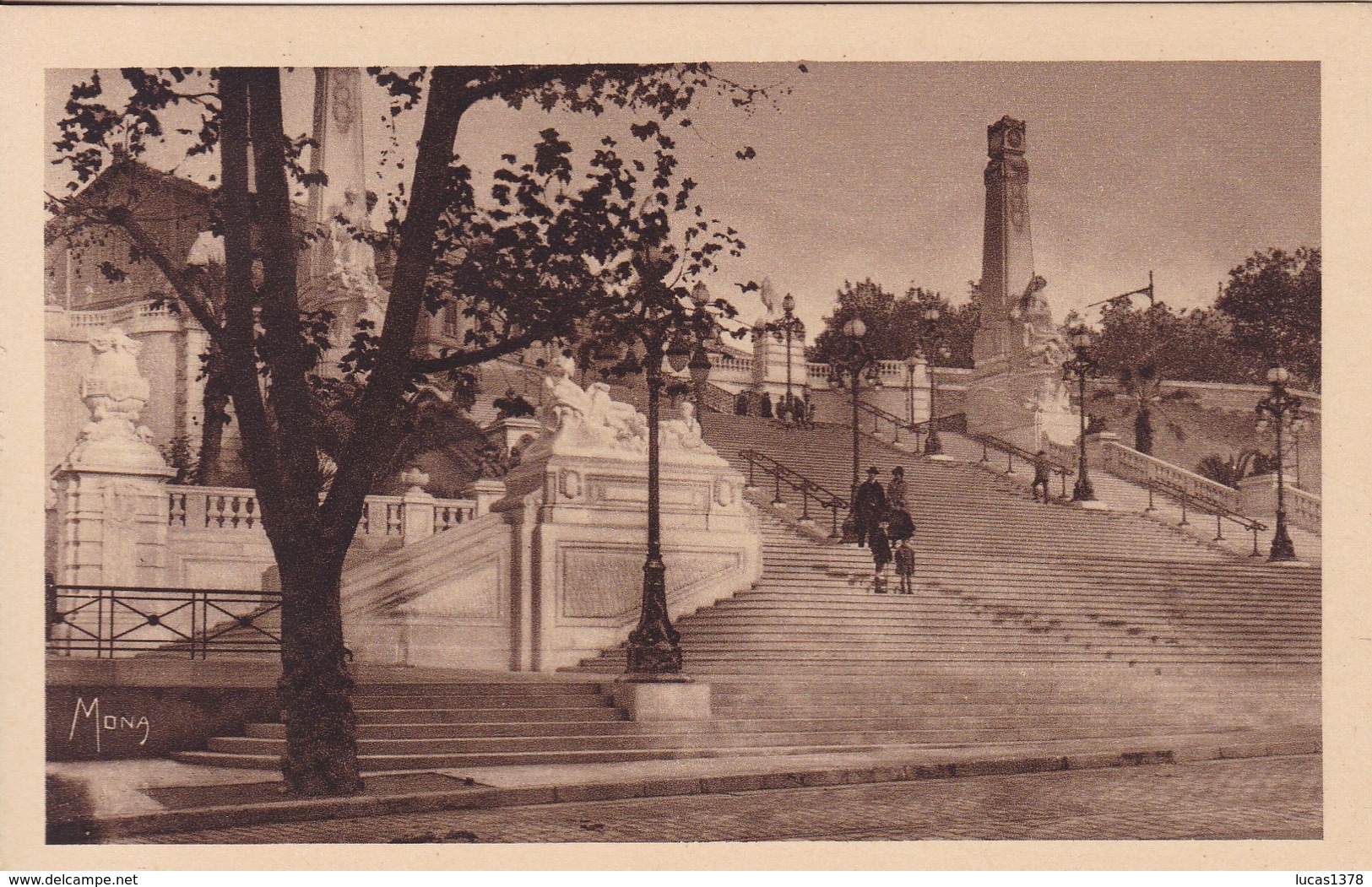 13 /  MARSEILLE / ESCALIER GARE SAINT CHARLES  / JOLI PLAN - L'Estaque