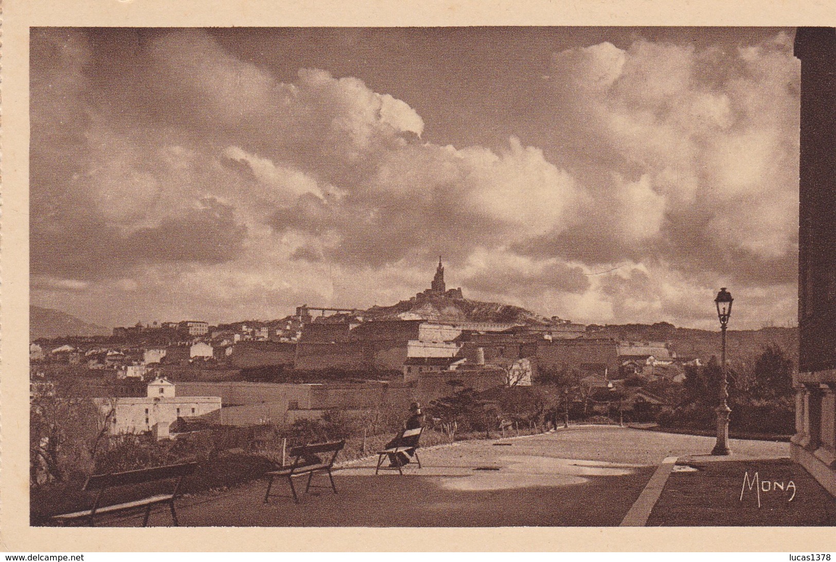 13 /  MARSEILLE / PANORAMA VERS NOTRE DAME DE LA GARDE / JOLI PLAN - L'Estaque