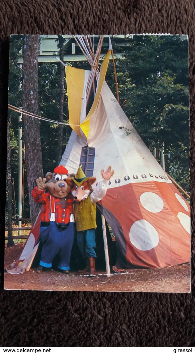 CPM WILLIAMSBURG VIRGINIA USA THE OLD COUNTRY BUSCH GARDENS 1995 TENTE DEGUISEMENT ANIMAUX DISNEY  ? - Autres & Non Classés