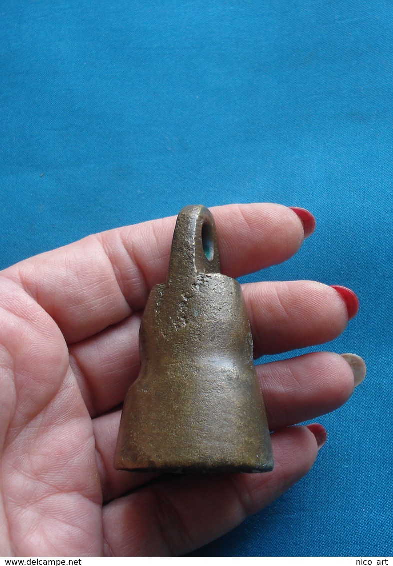 Cloche En Bronze - Archéologie