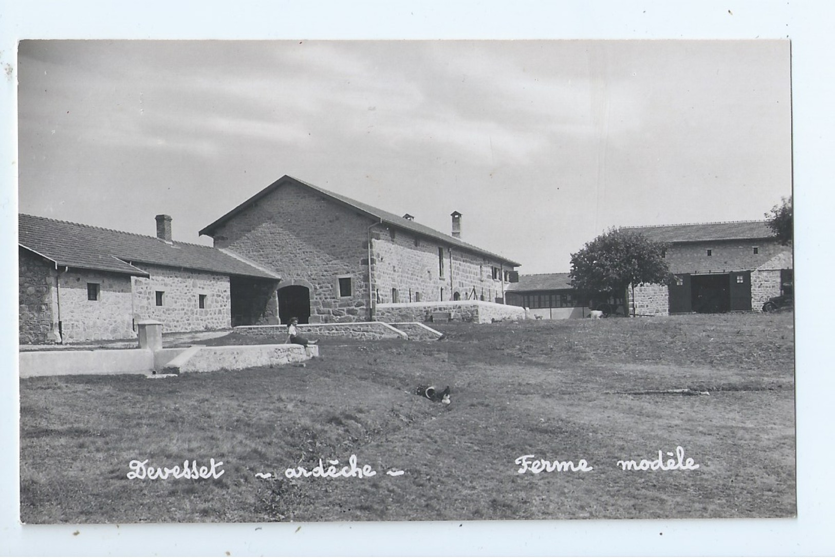 Cpa  -  07   - Devesset  -  Ferme Modele  -   - Animation   -  Selection - 1958 -   Rare - Autres & Non Classés