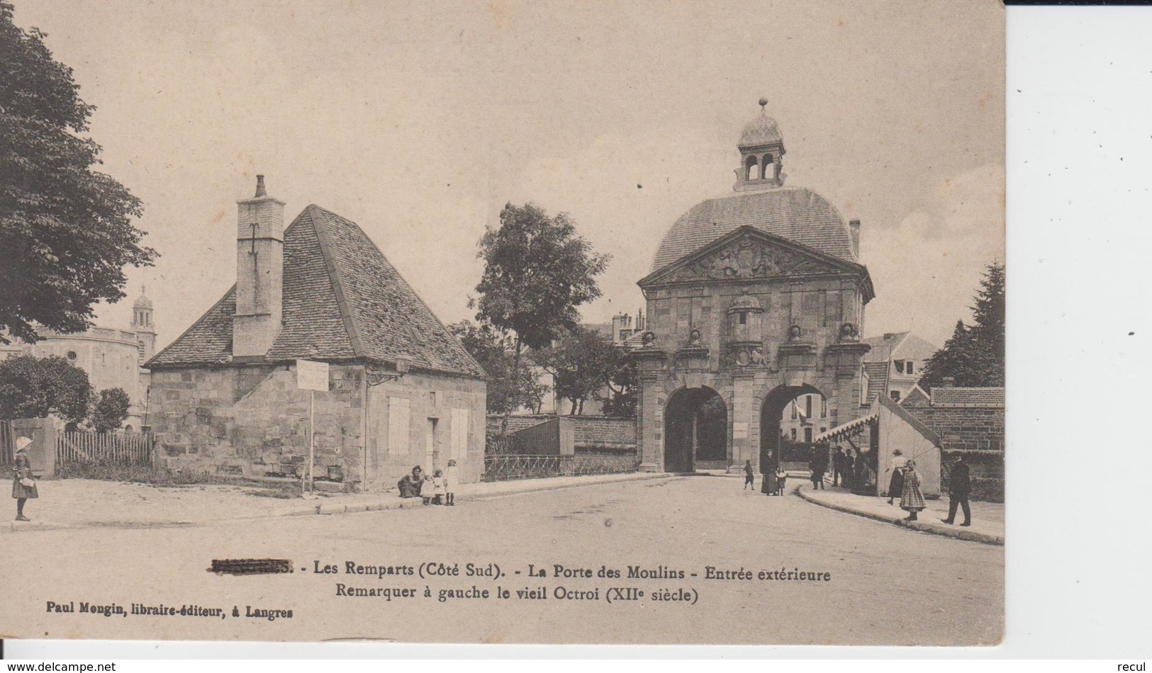 HAUTE MARNE -  LANGRES - Les Remparts -  La Porte Des Moulins...  ( - Petite Animation - écrite ) - Langres