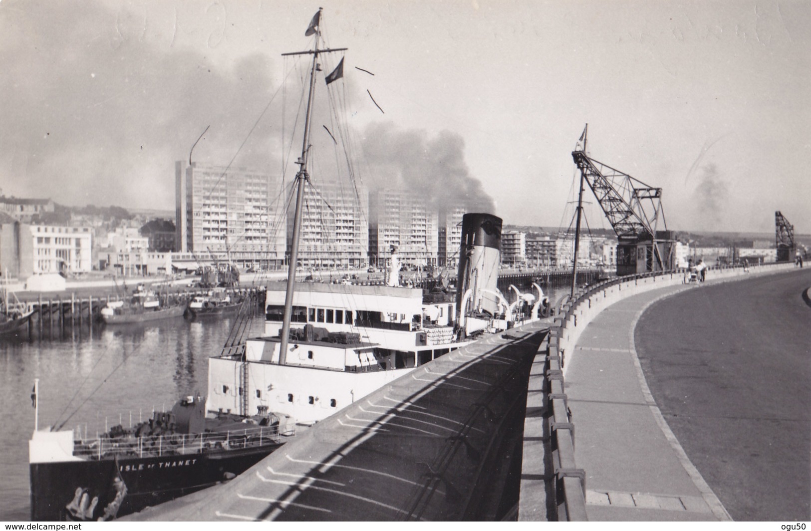 Bateaux (Photographie) - Boulognes Sur Mer - 62 - En Gare Maritime - L'Isle Of Thanais - Bateaux