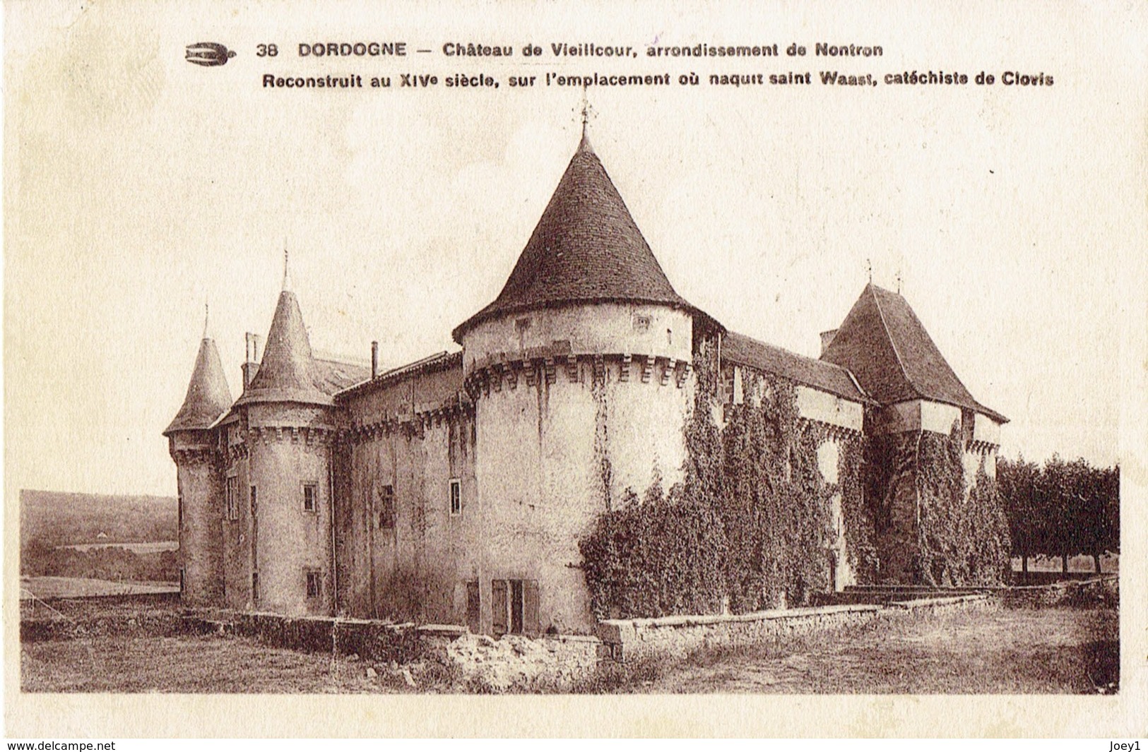 Cpa Château De Vieillcour,arrondissement De Nontron. - Nontron