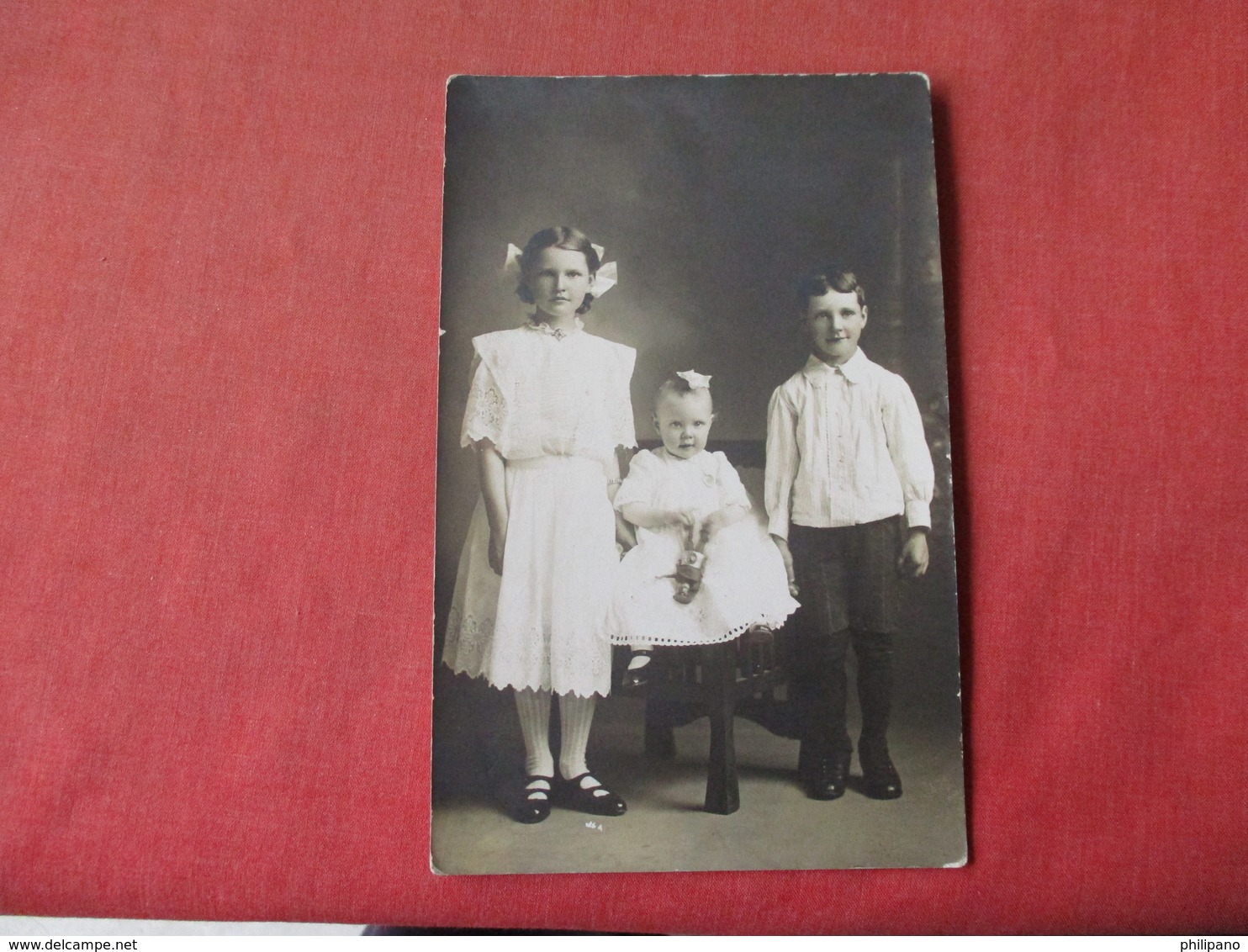 Group Photo Children-- Baby With Doll   RPPC     Ref 3162 - Fashion