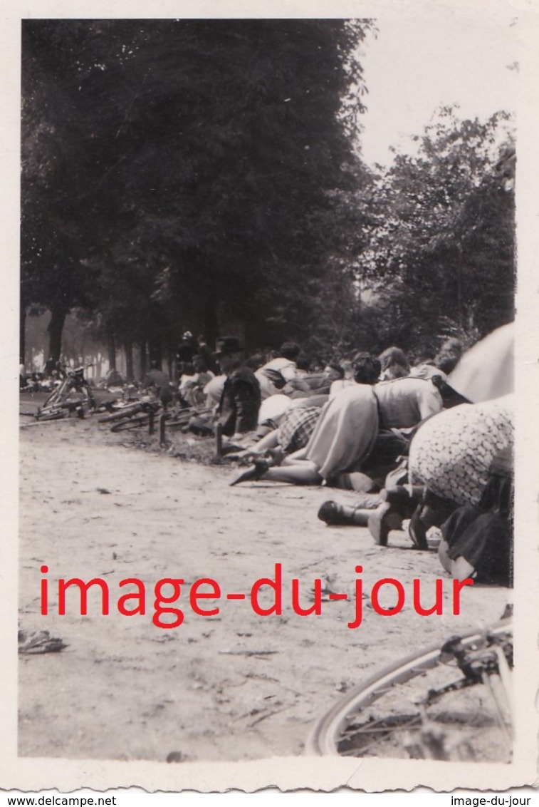 LOT DE 4 PHOTOS ANCIENNES LIBERATION DE PARIS PRIX FIXE - Guerre, Militaire