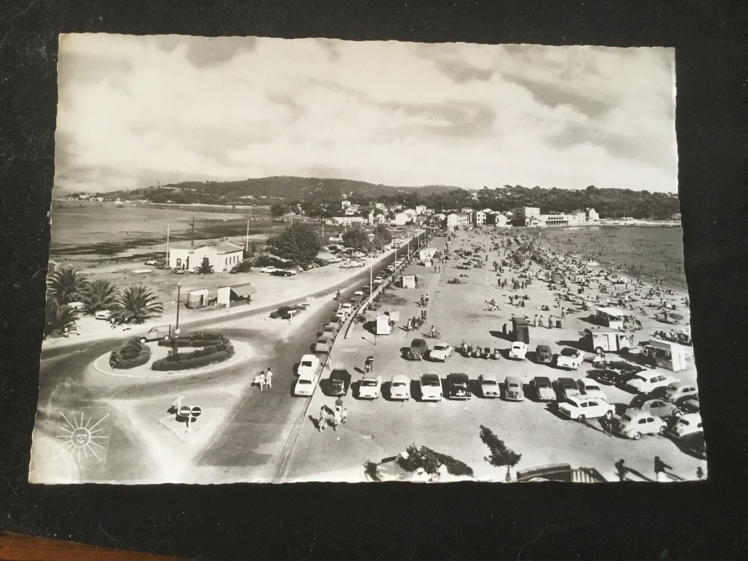 Les Sablettes Sa Plage Au Fond Saint Elme Cpm - Otros & Sin Clasificación