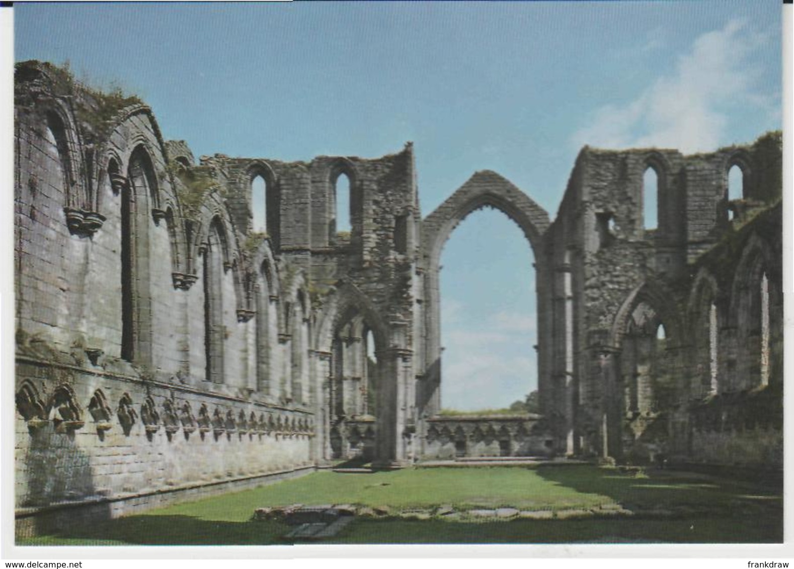 Postcard - Churches - Fountains Abbey, North Yorkshire, Presbytery Looking East - Unused Very Good - Ohne Zuordnung