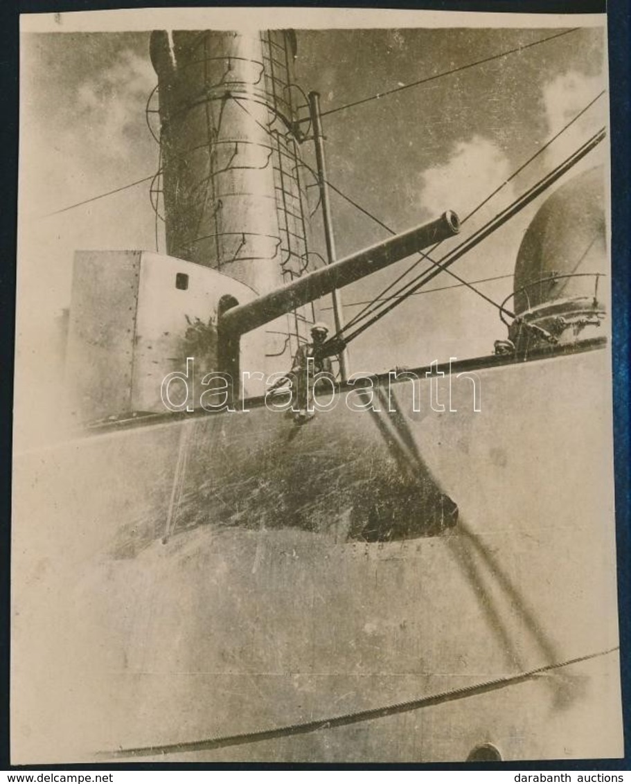 1916 Gránát Találat S.M.S. Novara Oldalán, Fotó, 11x9 Cm - Sonstige & Ohne Zuordnung