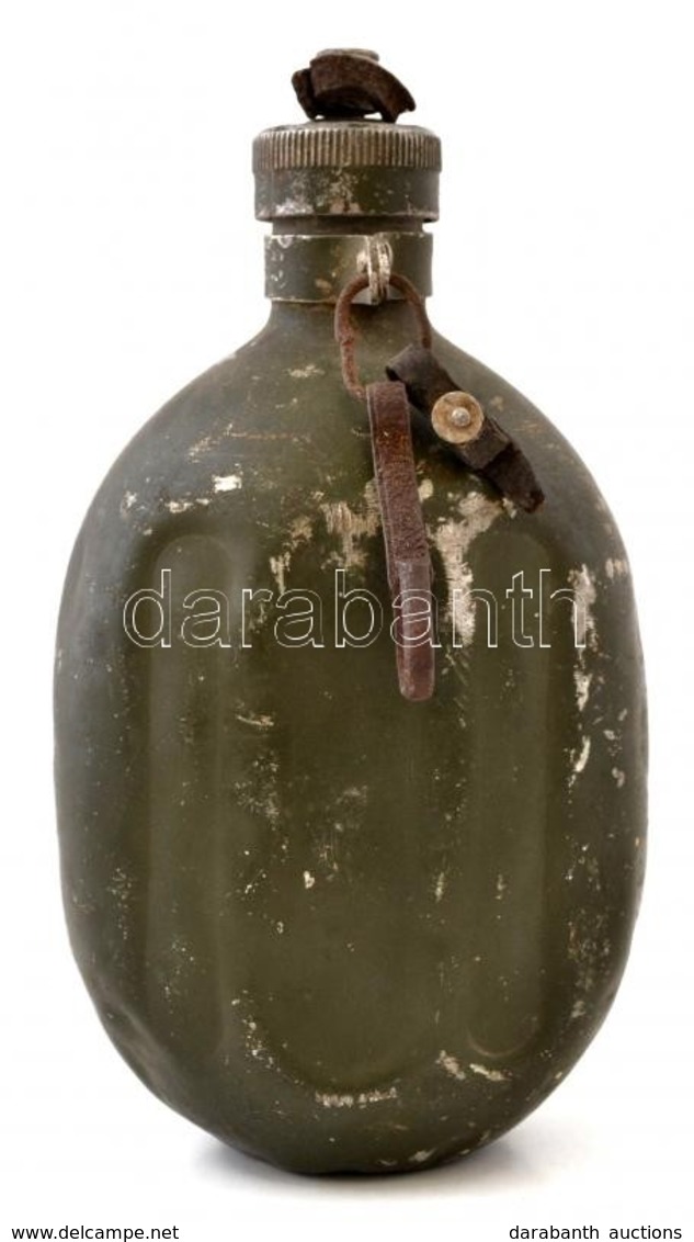 Katonai Kulacs, Rajta Karcolt Rajzzal, M: 22 Cm - Other & Unclassified