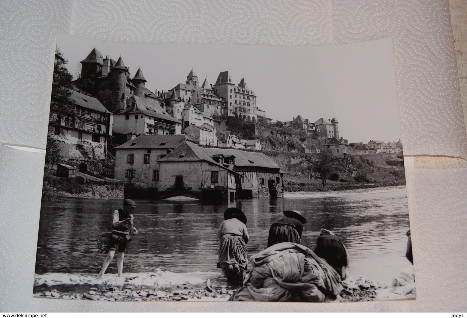 Photo Uzerche Les Laveuses Au Bord De La Vézère 1890,tirage Argentique Format 24/30 - Places