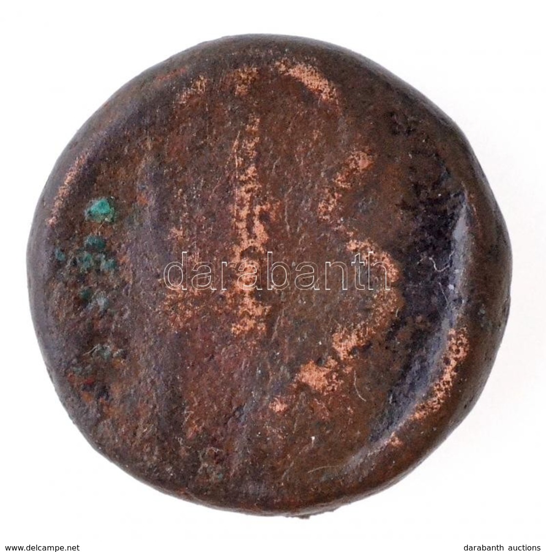 Boszporosz Kr. E. ~IV-III. Század Brozpénz (2,49g) T:3
Bosporos ~4th-3rd Century BC Bronze Coin (2,49g) C:F - Unclassified