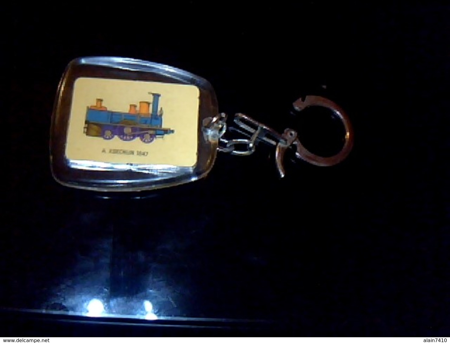 Porte Clefs Ancien  Publicitaire Helm Ontario  Theme Train Locomotive La KOECHLIN 1847 - Porte-clefs