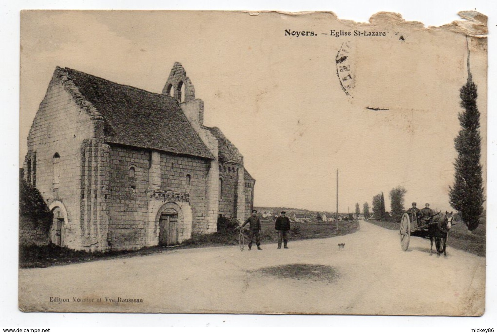 NOYERS -- Eglise Saint Lazare ( Animée, Vélo ,attelage )--coin Supérieur Droit Abimé--........à Saisir - Noyers Sur Cher