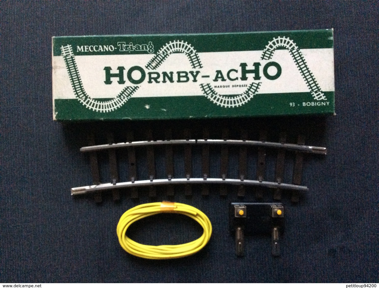 HORNBY MECCANO-TRIANG AcHO 1/2 Rail Courbe A Une Coupure+Une Plaque Connexion,Deux Fils Jaunes Réf. 7640 - Rails