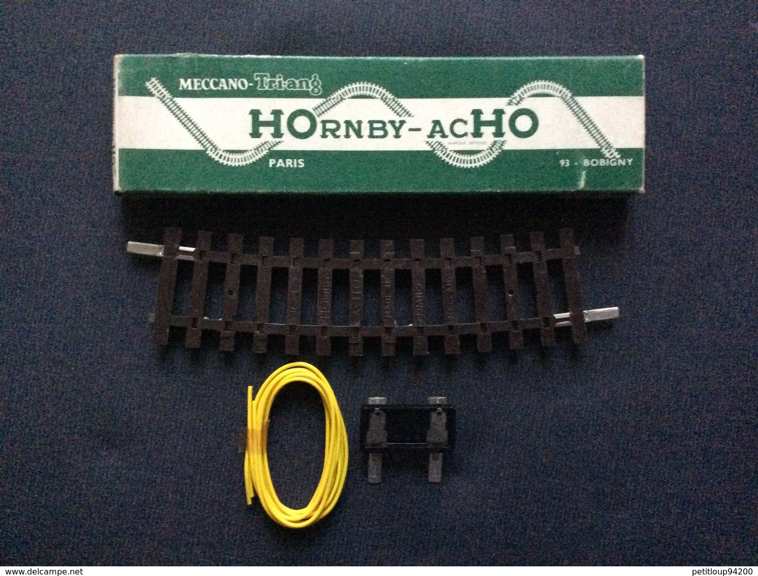 HORNBY-acHO MECCANO-TRIANG 1/2 Rail Courbe Grand Rayon A Uns Coupure+1 Plaque Connexion Et 1 M De Fil  Ref. 7680 - Rails