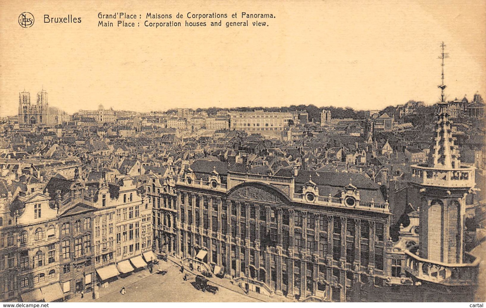 BRUXELLES - Grand'Place : Maisons De Corporations Et Panorama - Marktpleinen, Pleinen