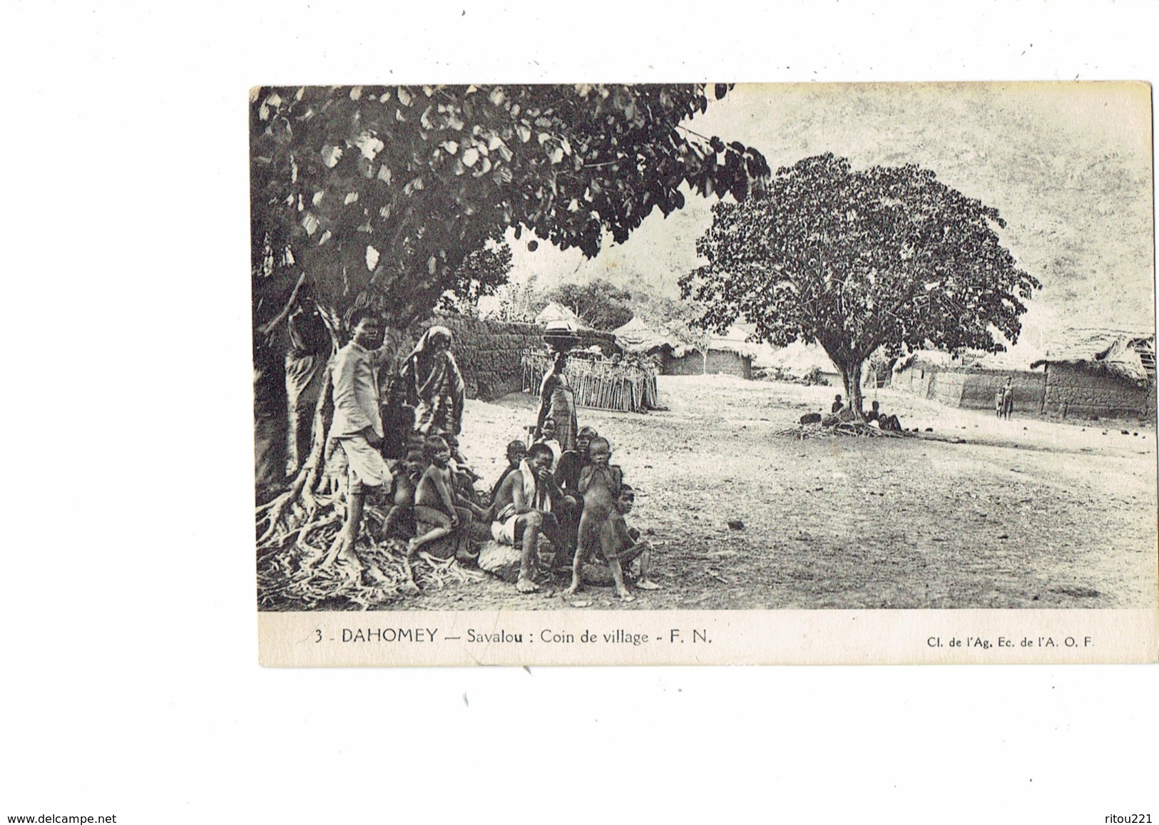 Cpa - Afrique - Dahomey - SAVALOU - Coin Du Village - F.N. N°3 A.O.F. - Arbre Garçon Nu Enfants - Dahomey