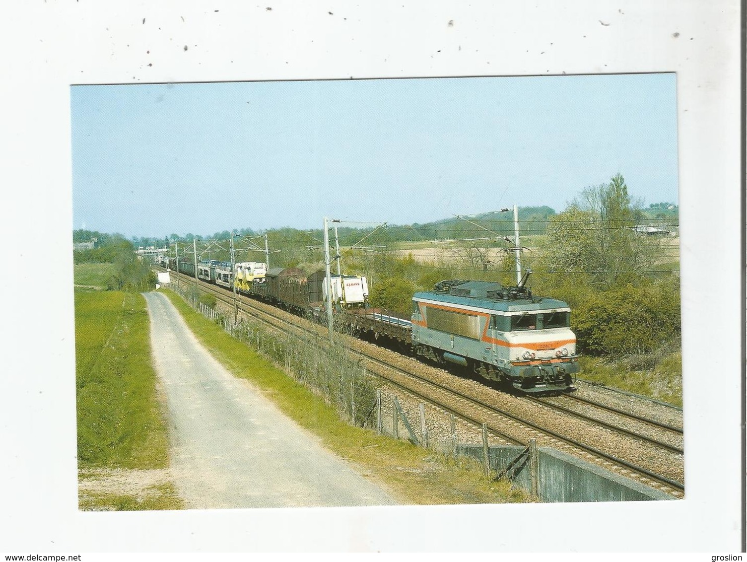 LOUVERNE (53) 218 LIGNE DE PARIS A BREST TRAIN DE MARCHANDISES TRACTE PAR LA LOCO BB 22401    1997 - Louverne