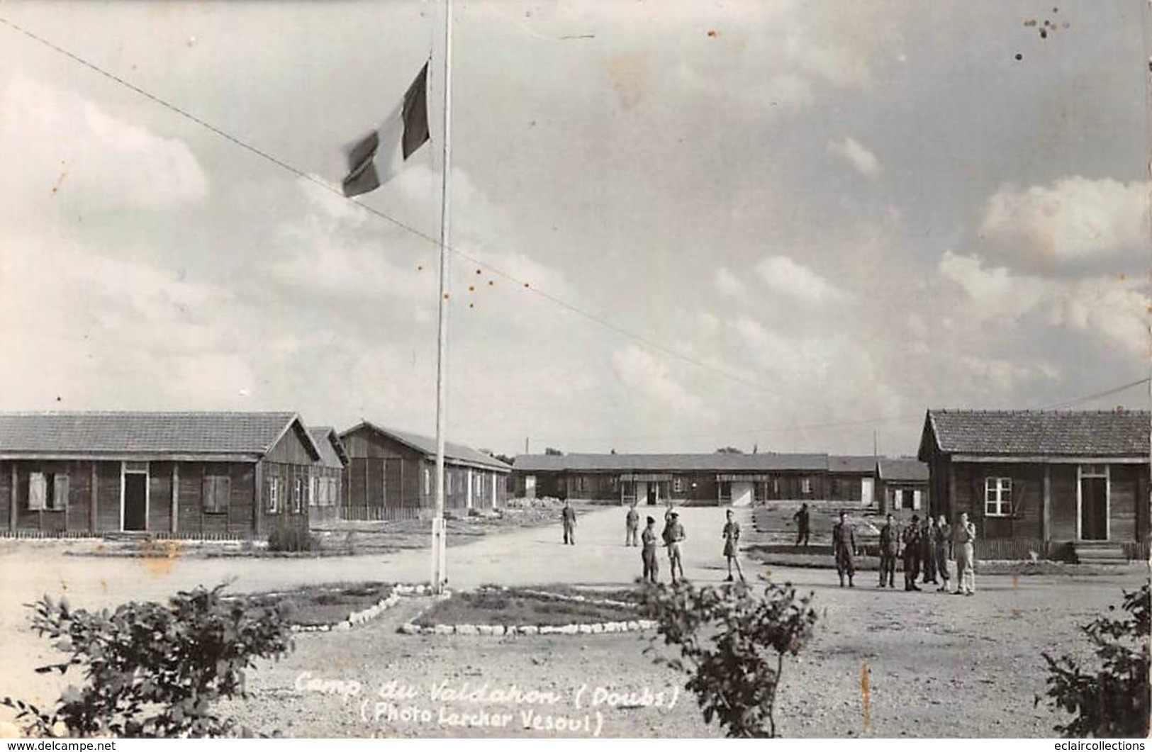 Le Valadhon        25       Le Camp    Année 1950      (Voir Scan) - Sonstige & Ohne Zuordnung