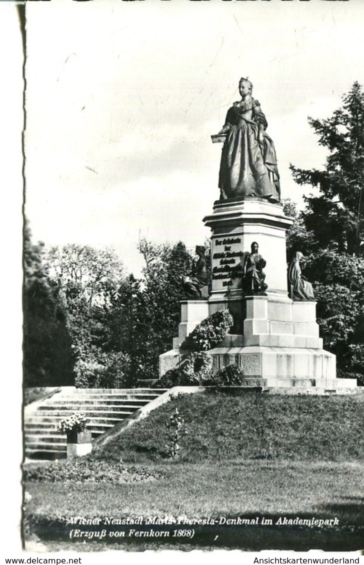 005986  Wiener Neustadt - Maria Theresia-Denkmal Im Akademiepark - Wiener Neustadt