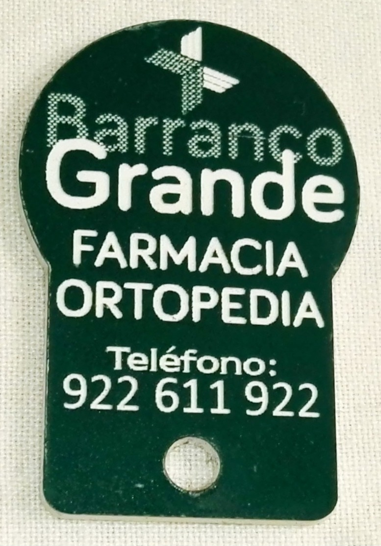 Moneda Para Carro En Plástico Con Publicidad De Farmacia Y Ortopedia Barranco Grande. - Gettoni Di Carrelli