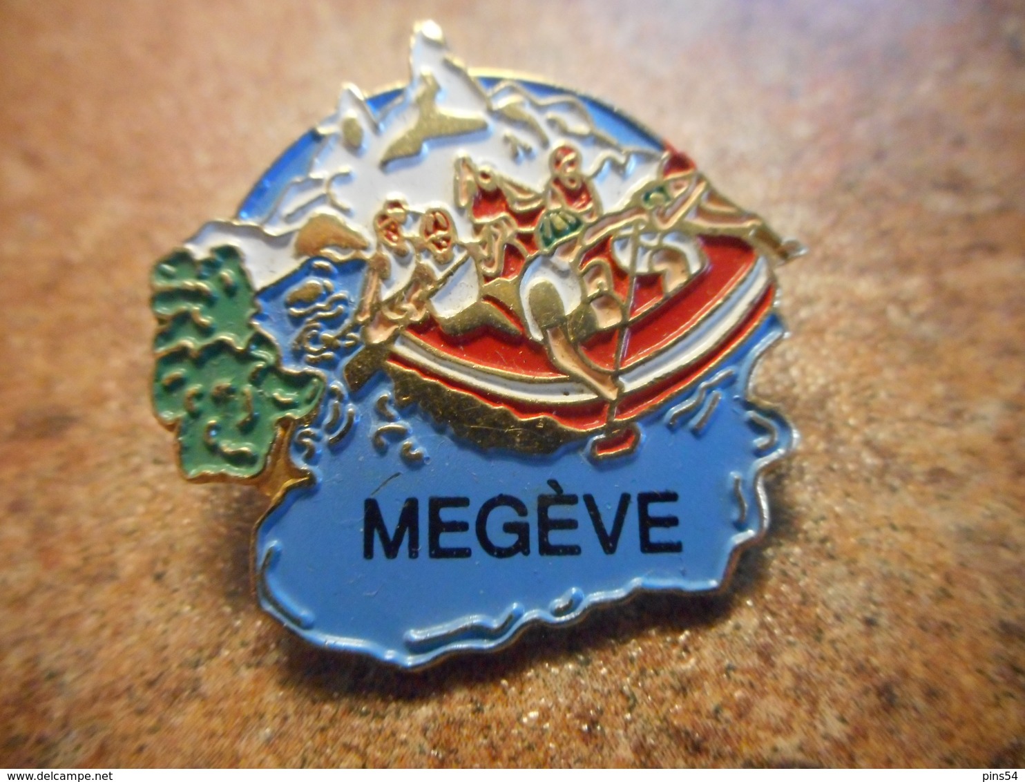 A027 -- Pin's Megeve -- Exclusif Sur Delcampe - Villes