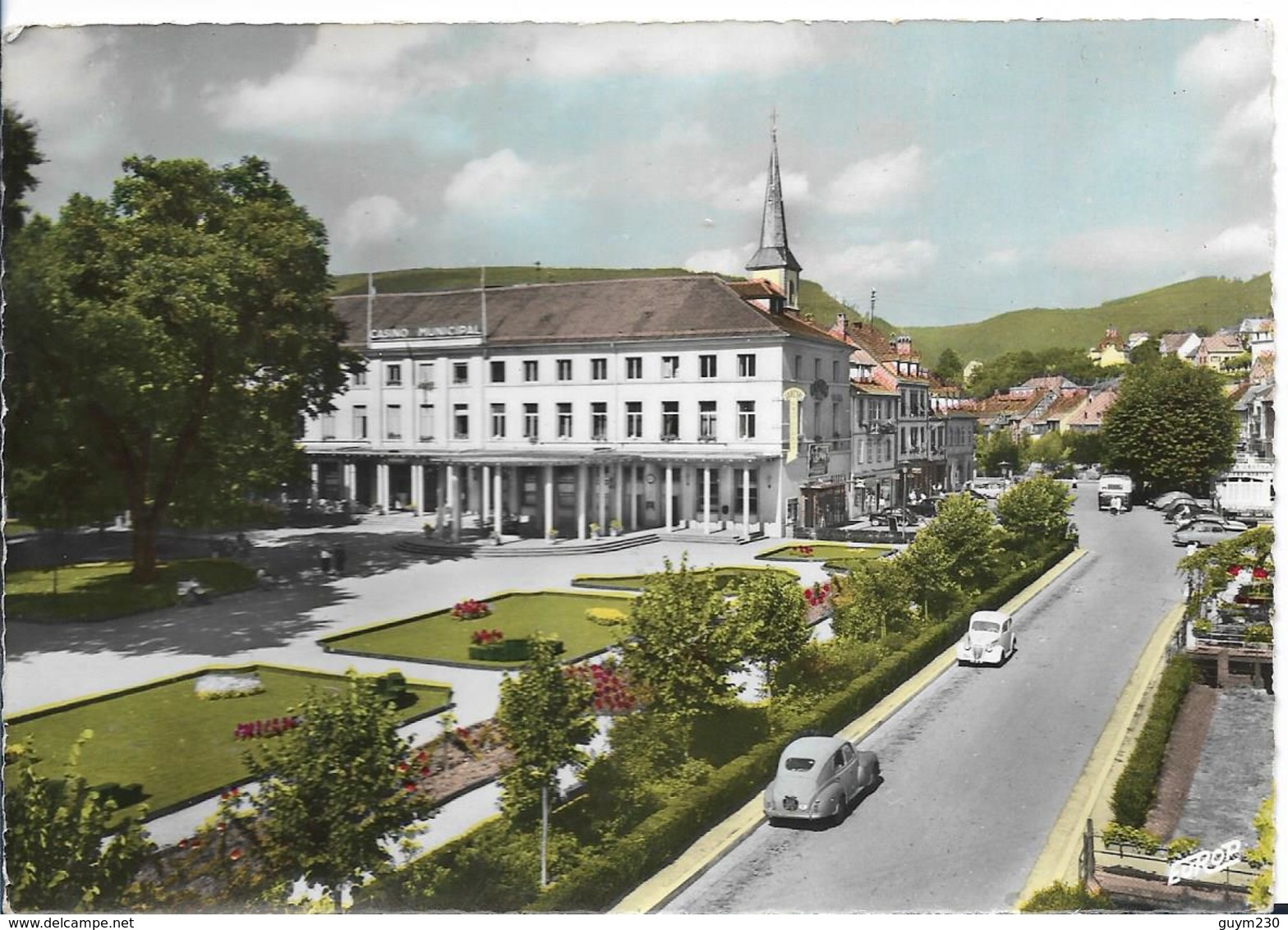 NIEDERBRONN Les BAINS Le Casino Municipal ( 203 Peugeot) - Niederbronn Les Bains