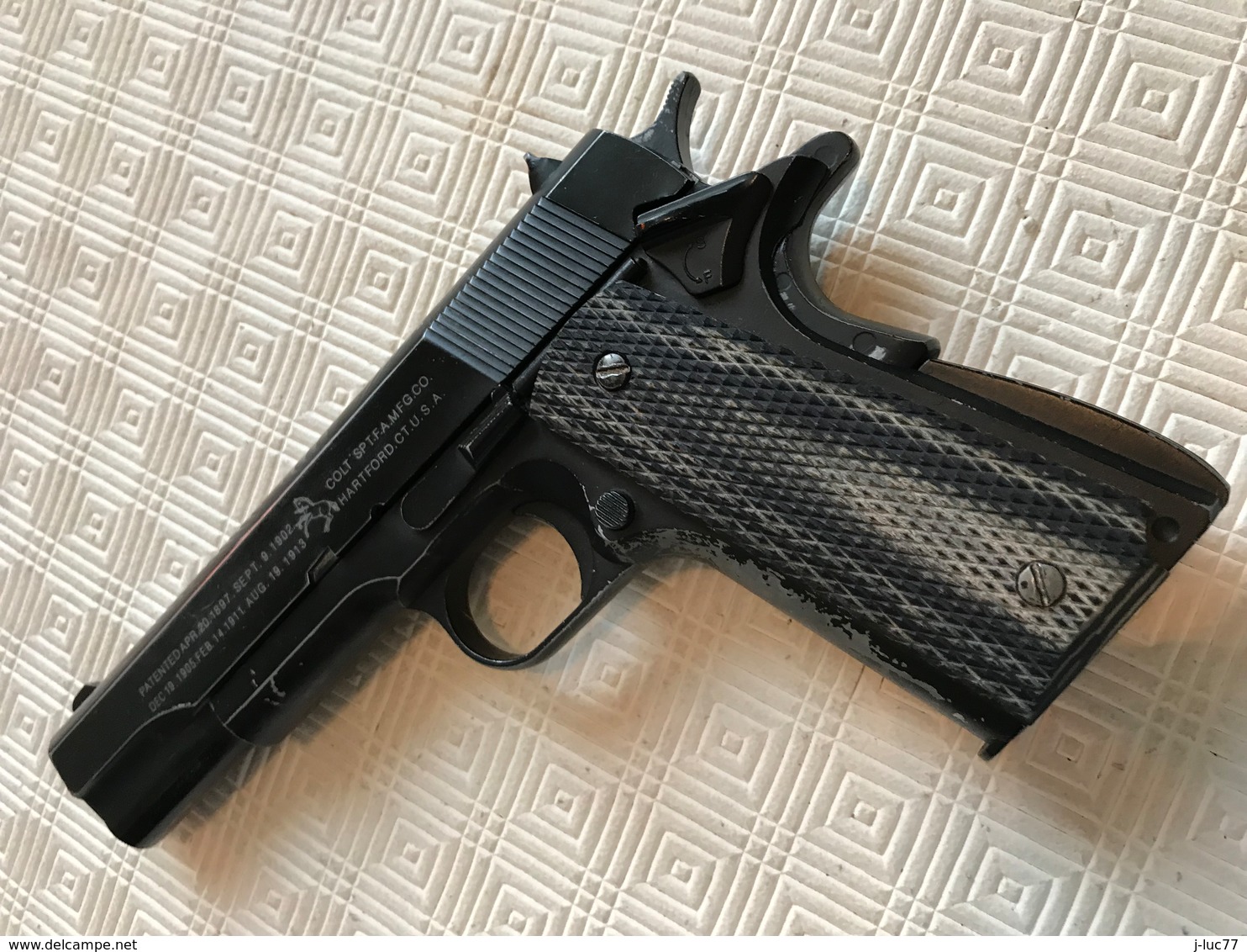 Réplique AIRSOFT Non Fonctionnelle De COLT M1911 - Decorative Weapons