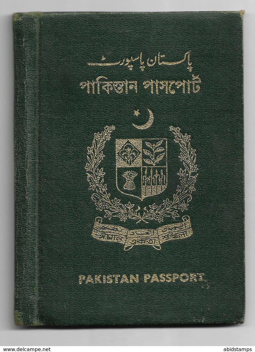 PAKISTAN USED EXPIRED PASSPORT BAHRAIN AND SAUDI ARABIA VISA STAMPS - Pakistan