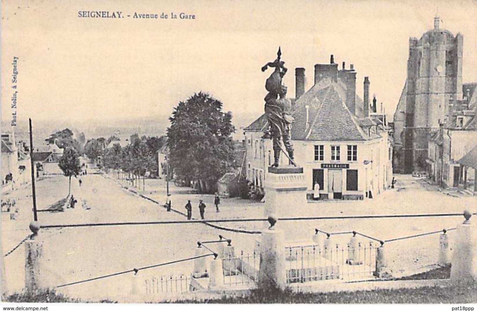 89 - SEIGNELAY : Avenue De La Gare - CPA - Yonne - Seignelay