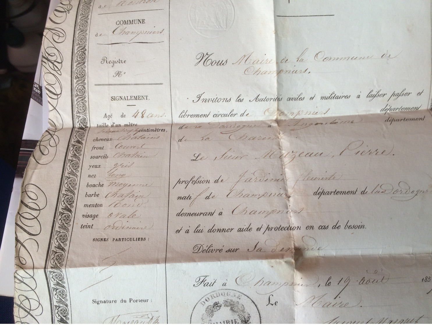 EMPIRE FRANÇAIS PASSEPORT A L;INTÉRIEUR  VALABLE POUR UN AN  FAIT  19 AOUT 1855  CHAMPNIERS DORDOGNE - Documenti Storici