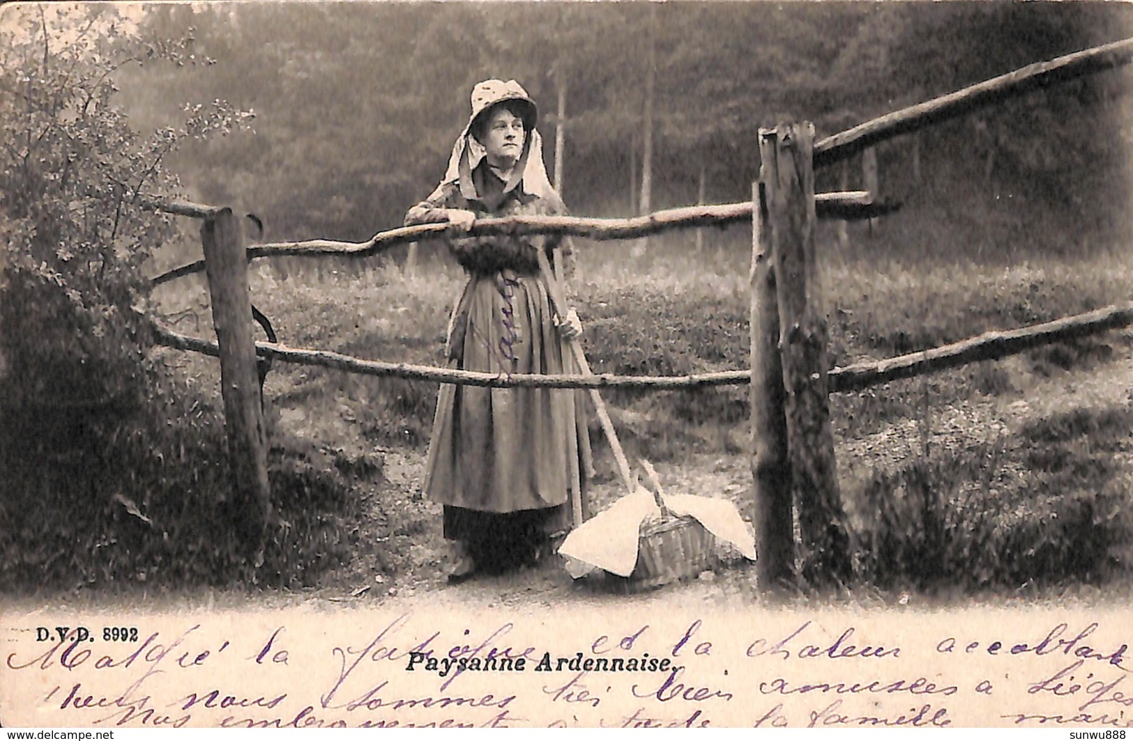 Paysanne Ardennaise (animée, DVD 8992, 1903) - Stavelot