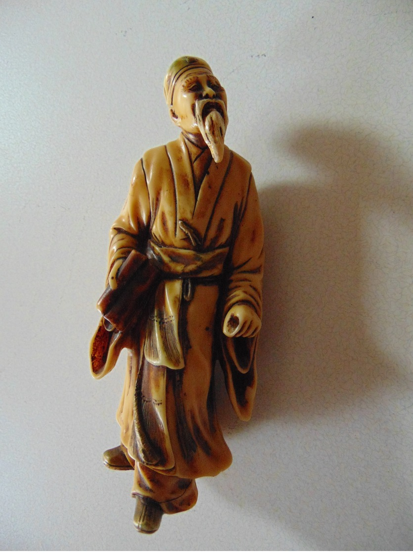 Ancienne Figurine Vieillard Chinois En Ivoire - Asian Art