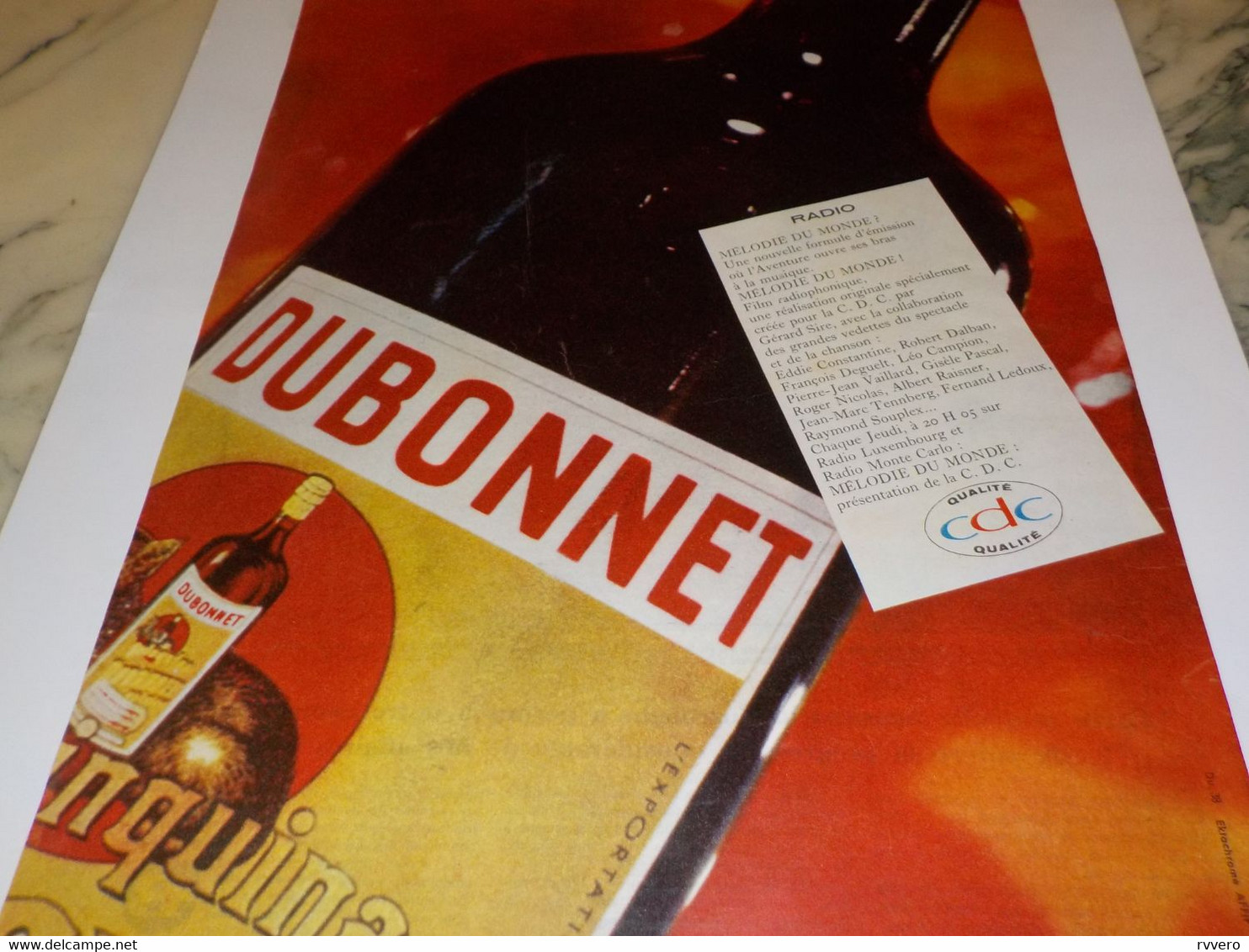 ANCIENNE PUBLICITE BOISSON DUBONNET ET MELODIE DU MONDE 1960 - Alkohol